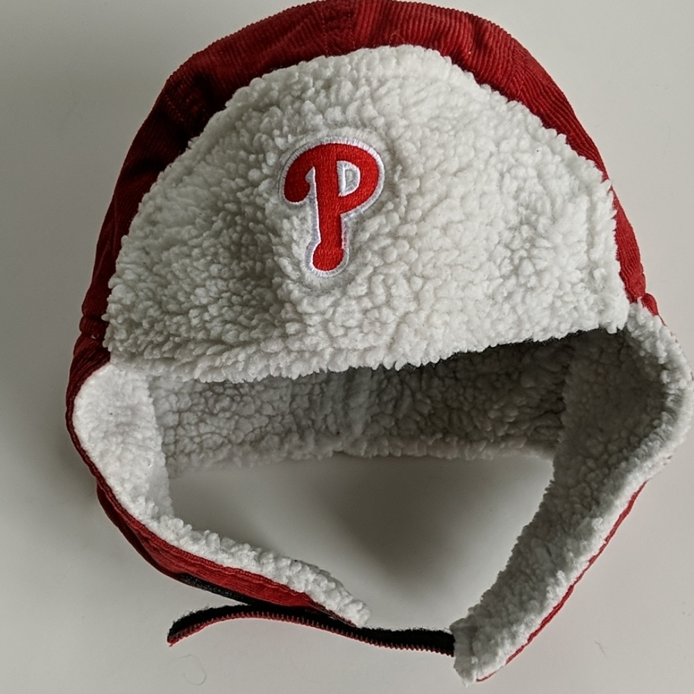 Phillies Trapper Hat Sz Small